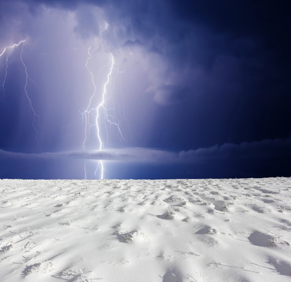 INO Technologies - Thundersnow lightning in snowstorm